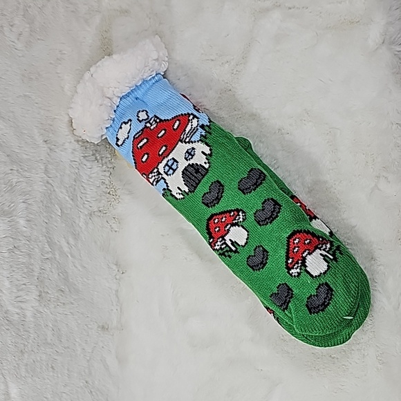 Mushroom Sherpa Theme Socks - Picture 1 of 3